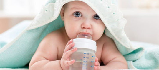 Eau pour bébé constipé